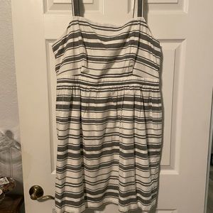 NWT Loft gray and white dress size Xl